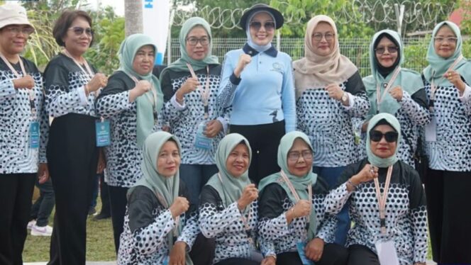 
					Pj Ketua TP PKK Barito Utara Hadiri Gerak Tanam Buah PKK Kalteng, Tegaskan Pentingnya Gizi Keluarga