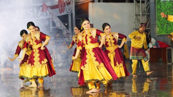 
					Lomba Tari Pedalaman Meriahkan Festival Budaya Iya Mulik Bengkang Turan 2025 di Muara Teweh