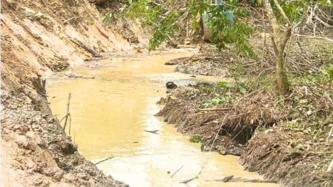 
					Dinas PUPR Barito Utara Gerak Cepat Tindaklanjuti Instruksi Bupati Terkait Banjir KM 38