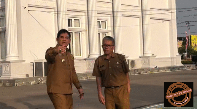 
					Kadis PUPR Dampingi Bupati dan Wakil Bupati Tinjau Pembangunan Mushola di Rumah Jabatan Bupati