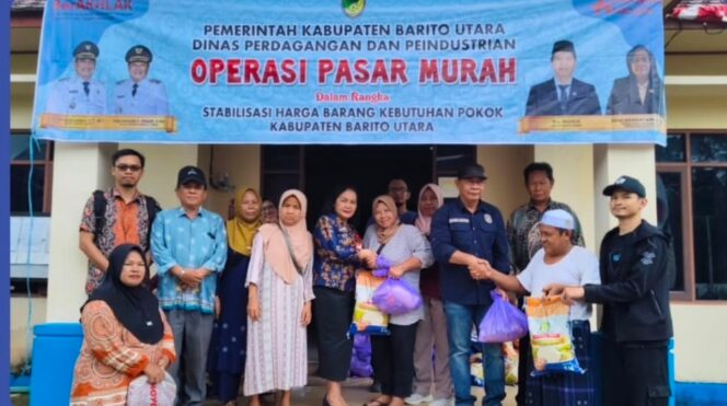 
					Pemkab Barito Utara melalui Disdagrin Salurkan 900 Paket Sembako dalam Operasi Pasar Murah Kelurahan Jambu