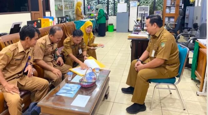 
					Bagian Organisasi Setda Barito Utara Fasilitasi Penandatanganan Berita Acara Evaluasi Kelembagaan Kecamatan Gunung Purei