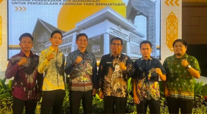 
					Inspektorat Barito Utara Hadiri Seminar BPK Bertema Pengelolaan Keuangan Bermartabat di Palangka Raya