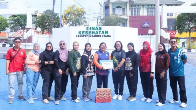 
					Dinas Kesehatan Barito Utara Gelar BerAKHLAK Award 2025 bagi ASN Berprestasi