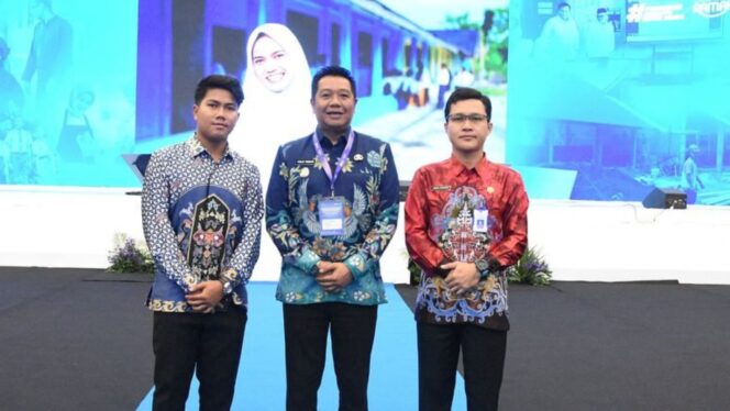 
					Komitmen Peningkatan Kualitas Pendidikan Melalui Digitalisasi, Wakil Bupati Barito Utara Felix Sonadie Y. Tingan Ikut Serta dalam Rakornas Kemendikdasmen.