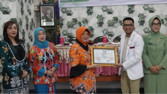 
					Peringati HKN ke-61, Pemkab Barito Utara Gelar Bakti Sosial Deteksi Dini Kanker Serviks bagi Perempuan