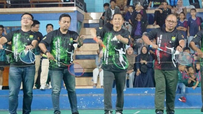 
					Pemkab Barito Utara Resmi Buka Turnamen Bulutangkis Bupati Cup 2025 di GOR Panglima Batur