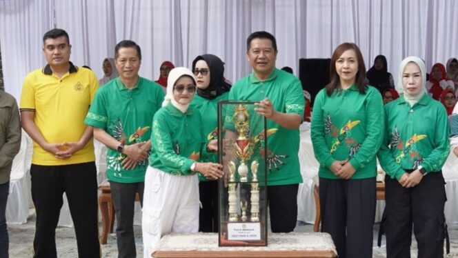 
					Pemkab Barut Apresiasi Peran Krusial Para Pendidik dalam Rangka Peringatan HUT ke-80 Persatuan Guru Republik Indonesia dan Hari Guru Nasional