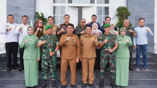 
					Pemkab Barito Utara Sambut Dandim 1013 Muara Teweh Letkol Inf Nurwahid, Perkuat Sinergi Pemda–TNI