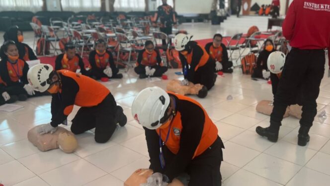 
					BPBD Barito Utara gandeng Basarnas gelar pelatihan Medical First Responder sepekan penuh