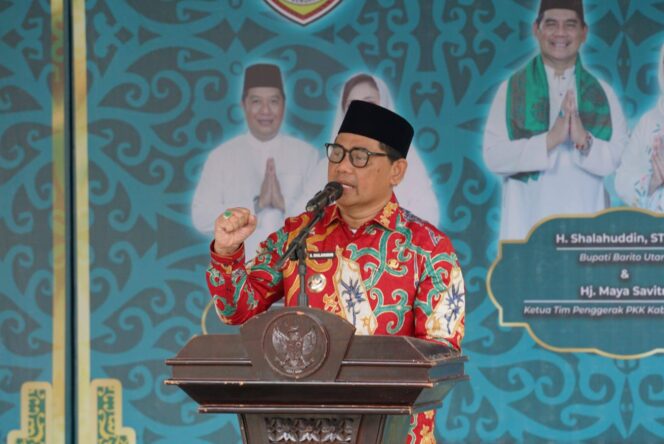 
					Bupati Barito Utara H. Shalahuddin, S.T., M.T. menyampaikan sambutan saat pembukaan Pasar Wadai Ramadan 1447 H/2026 M di Jalan Imam Bonjol, depan Masjid Raya Shiratal Mustaqim, Muara Teweh, Kamis (19/2/2026).