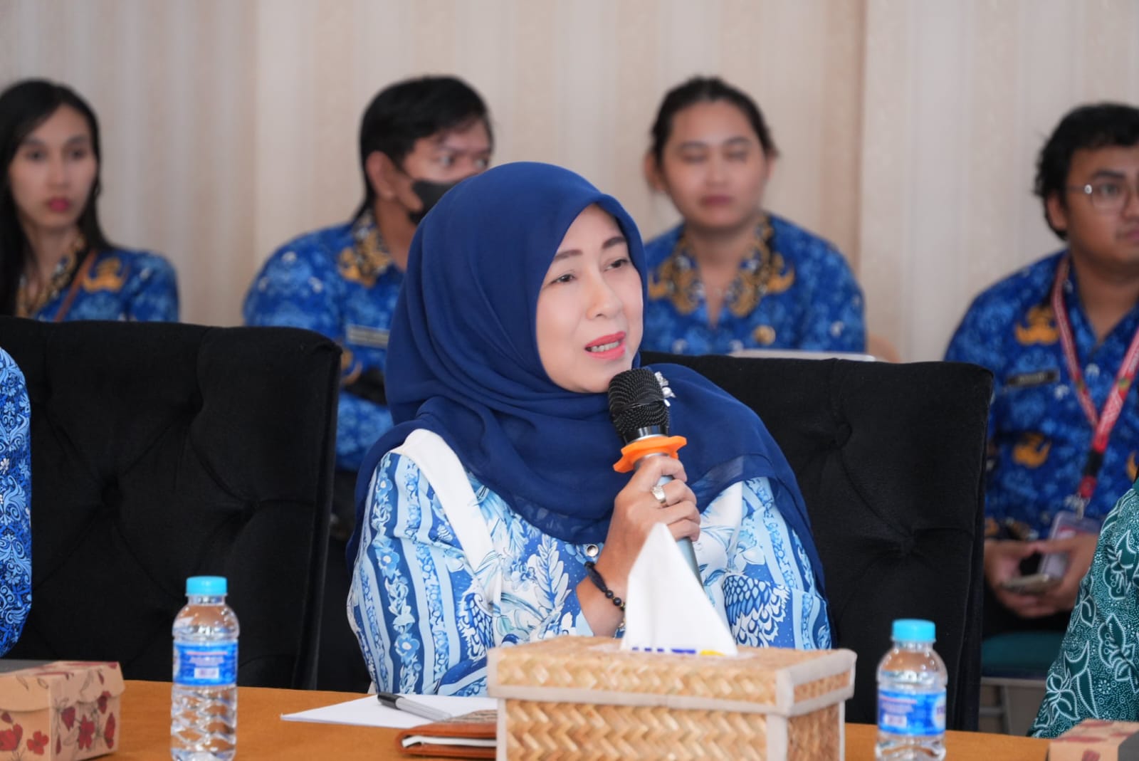 Bunda PAUD Barito Utara, Hj. Maya Savitri Shalahuddin, mengikuti wawancara virtual TPA Bunda Piara bersama Tim BKKBN.