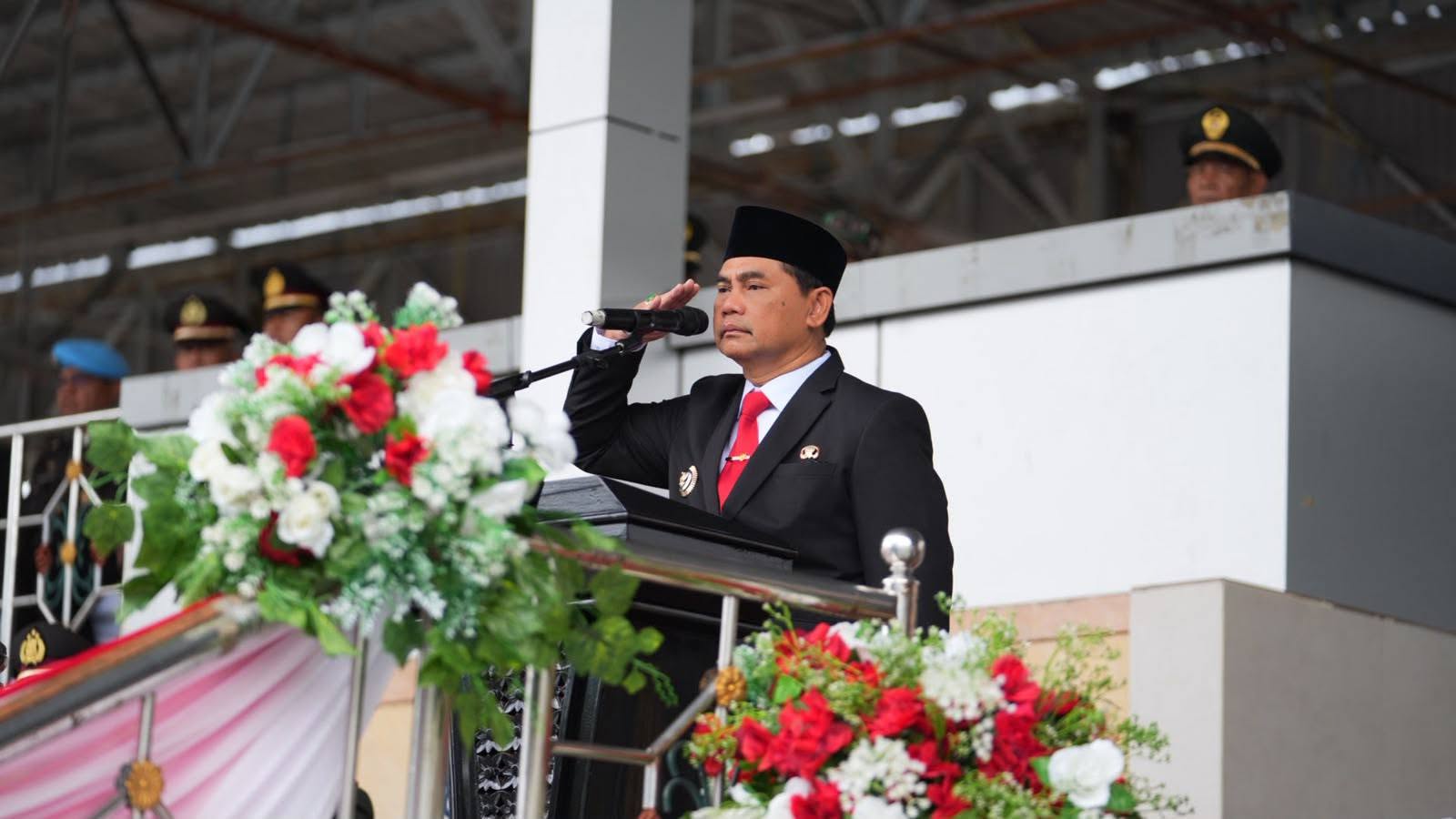 Bupati Barito Utara H Shalahuddin memimpin upacara Hari Lahir Pancasila di Tiara Batara