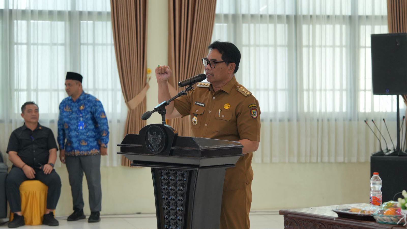 Bupati Barito Utara H Shalahuddin pimpin Dialog Interaktif Kepala Desa se-Barut di Muara Teweh