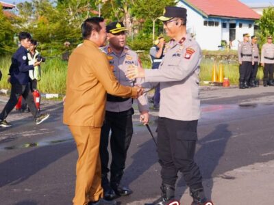 Wakil Bupati Barito Utara menyambut Wakapolda Kalimantan Tengah di Eks Bandara Beringin