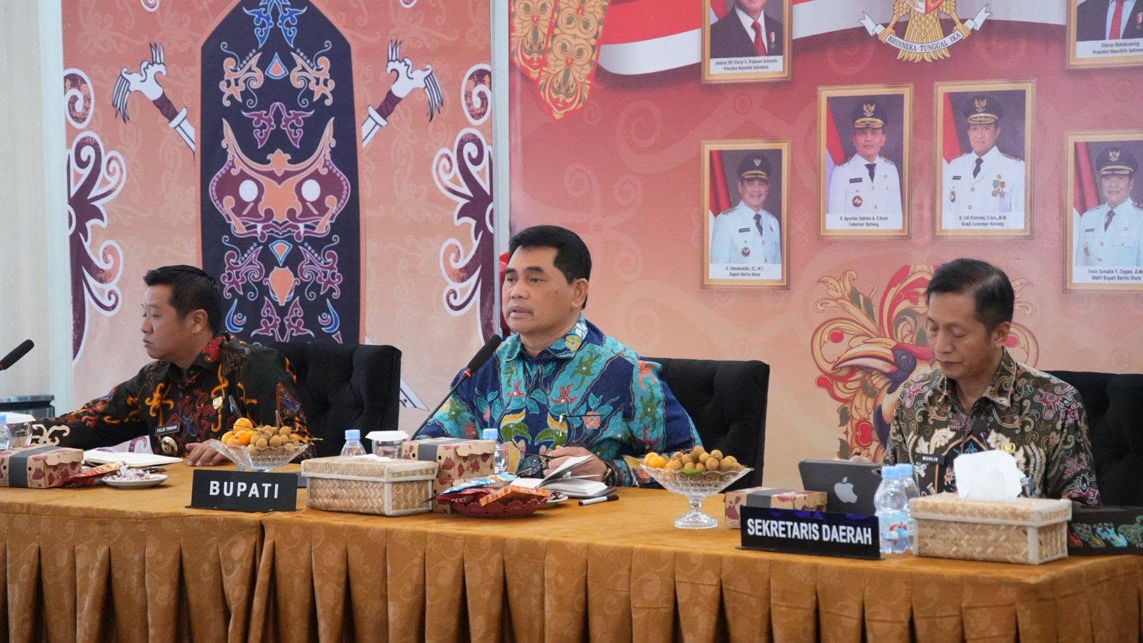 Bupati Barito Utara memimpin Rakor Pengendalian dan Evaluasi Pembangunan