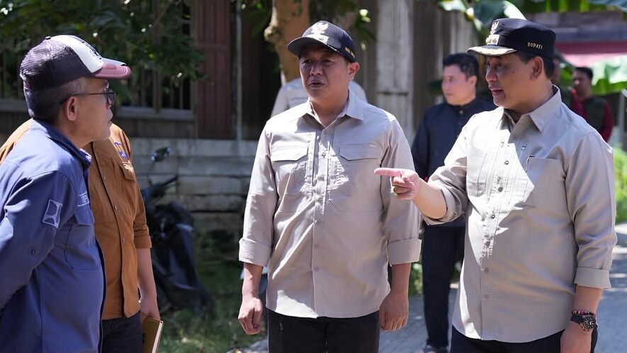 Bupati Barito Utara Safari Jumat di Lahei dan meninjau pembangunan Jembatan Lahei
