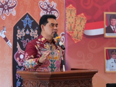 Bupati Barito Utara menegaskan komitmen SPMB bersih saat penandatanganan fakta integritas
