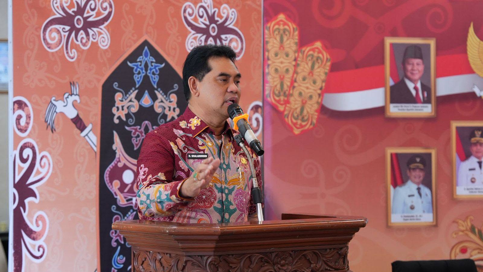 Bupati Barito Utara menegaskan komitmen SPMB bersih saat penandatanganan fakta integritas