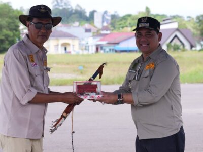 Bupati Barito Utara melepas Tim Ekspedisi Offroad Kalimantan Tribute 2026