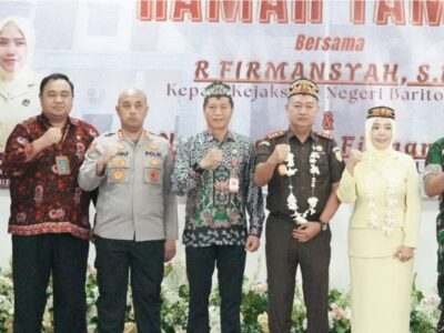 Bupati Barito Utara melalui Sekda menyambut Kepala Kejaksaan Negeri Barito Utara yang baru